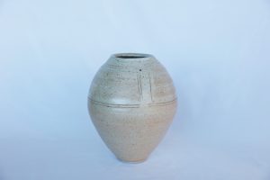 A large Cream/White Vase created By David Collins located in Berry NSW